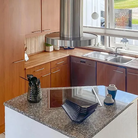 Amazing In With Kitchen