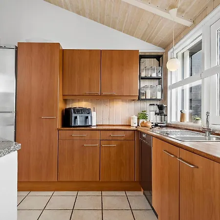 Amazing In With Kitchen *