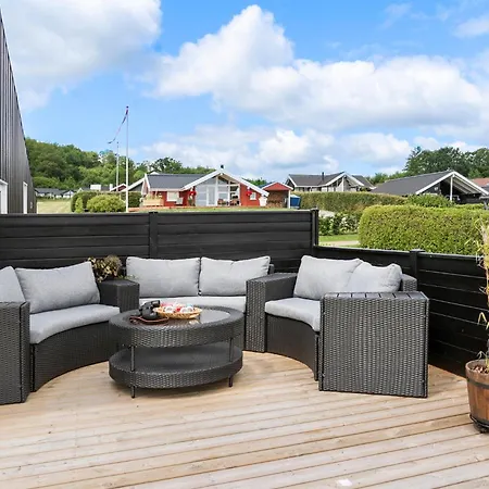 Дом отдыха Amazing In With Kitchen *