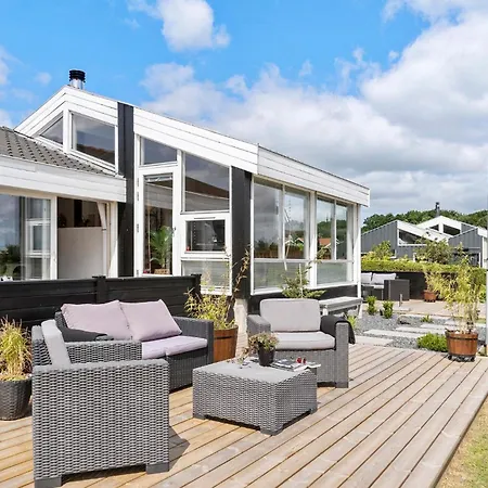 Дом отдыха Amazing In With Kitchen *