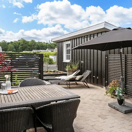 Amazing In With Kitchen *