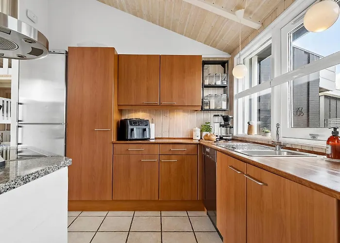 Amazing In With Kitchen *